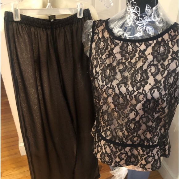 Ultra Dress Collection large black lace,nude lined button back sleeveless - Picture 3 of 10